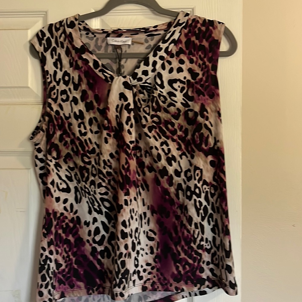 Women’s Calvin Klein cheetah print sleeveless blouse, sz.L